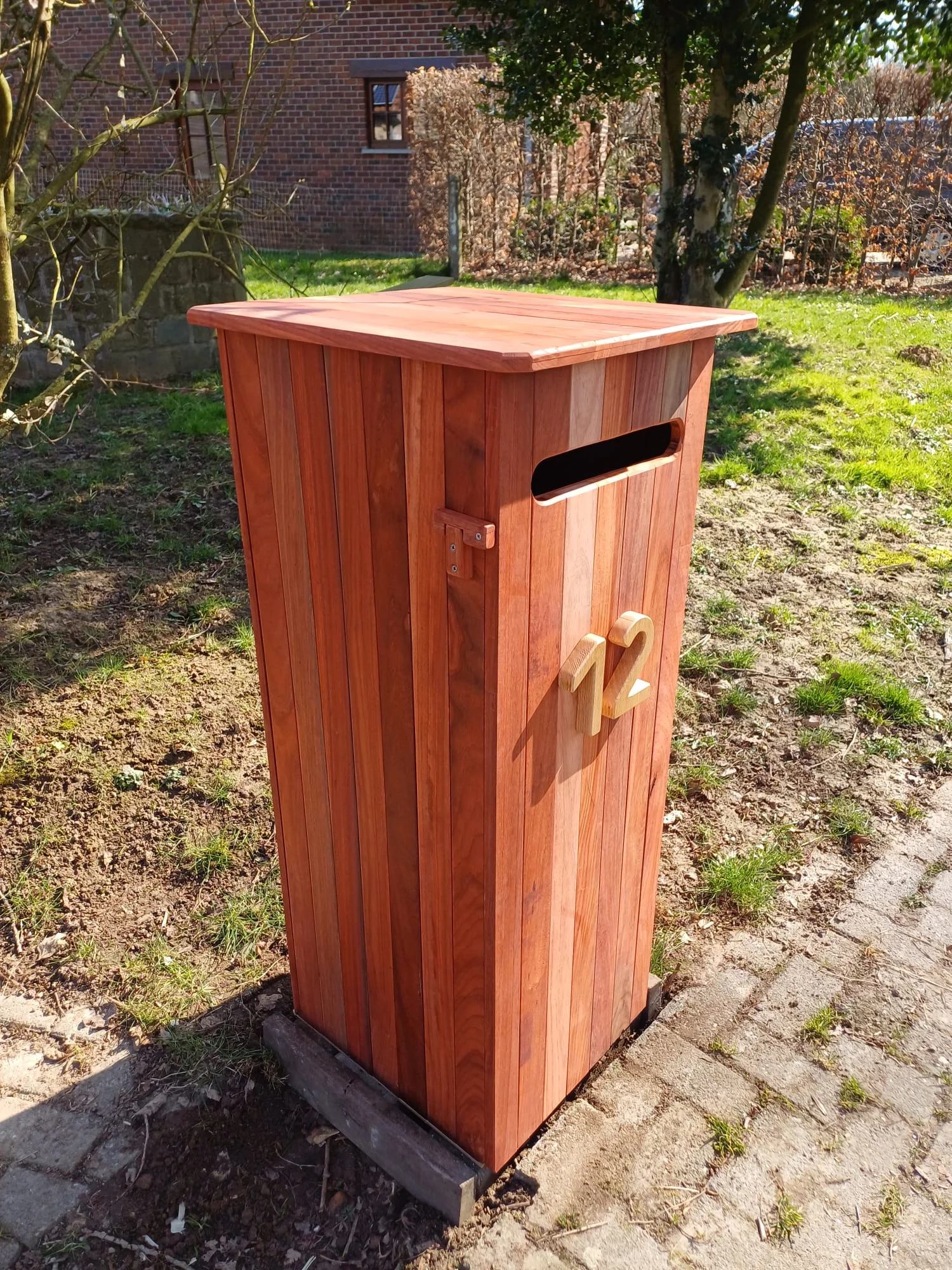 Boîte aux Lettres - Création artisanale en bois massif par Le Petit Menuisier