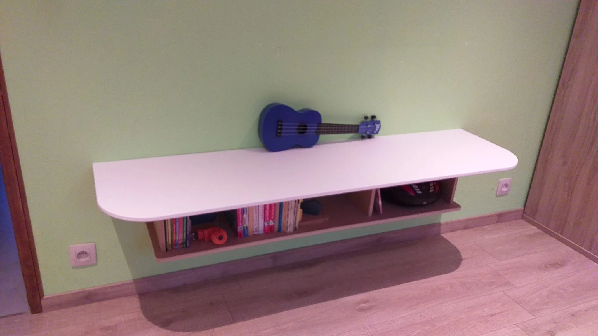 Étagère Chambre Enfant - Création artisanale en bois massif par Le Petit Menuisier